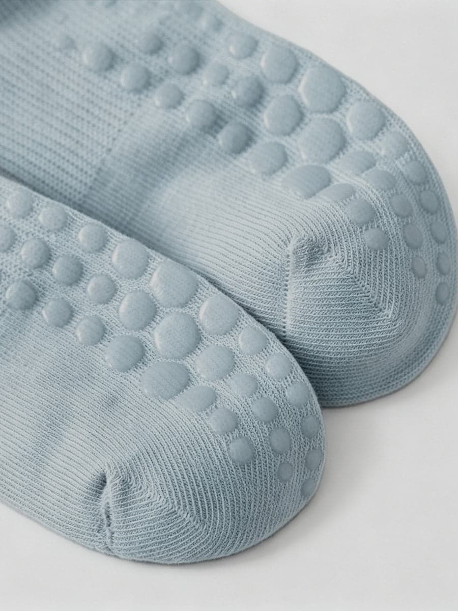 3 Pairs Non-Slip Grip Socks for Yoga Pilates Gym & Everyday Wear