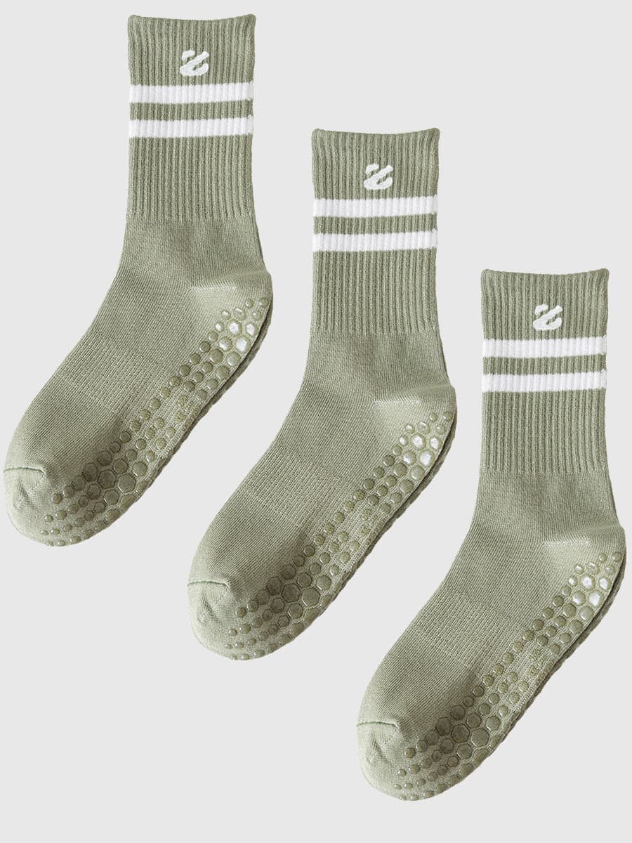 3 Pairs Non-Slip Grip Socks for Yoga Pilates Gym & Everyday Wear