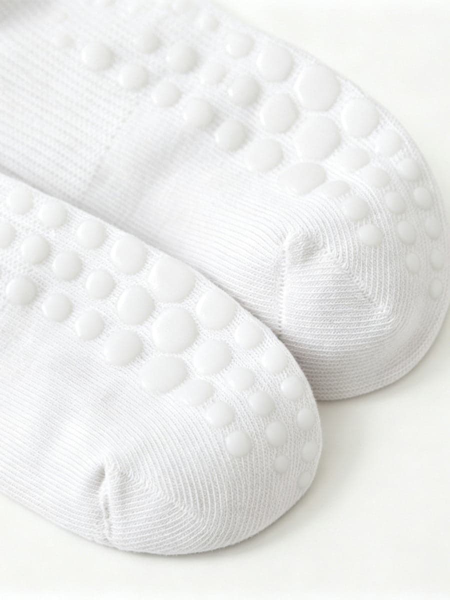 3 Pairs Non-Slip Grip Socks for Yoga Pilates Gym & Everyday Wear