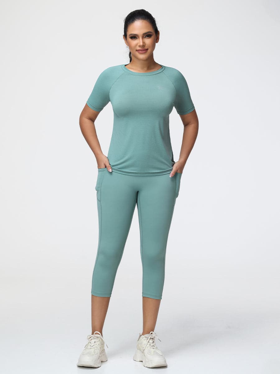 Active T-Shirt & 7/8 Butt-Lifting Leggings Set