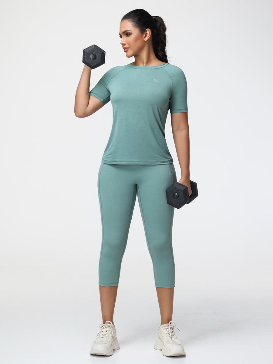 Active T-Shirt & 7/8 Butt-Lifting Leggings Set