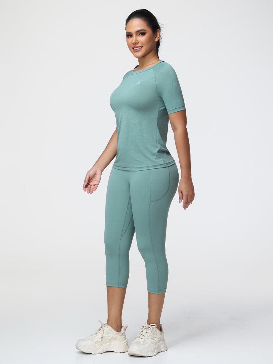 Active T-Shirt & 7/8 Butt-Lifting Leggings Set
