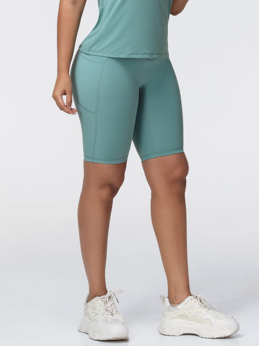 Women’s High Rise Knee-Length Pocket Shorts