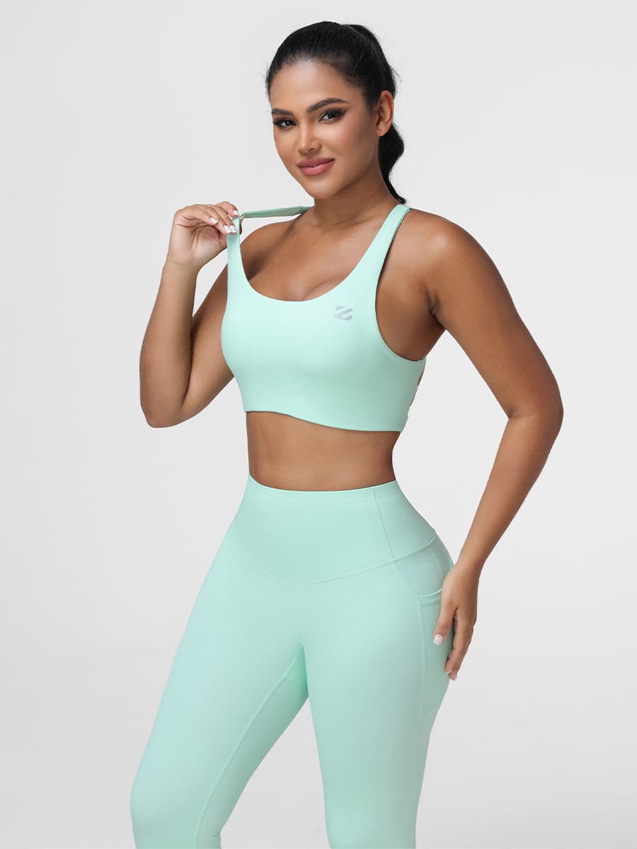Flattering Gym Set with High-Support Bra and Booty-Lifting Leggings