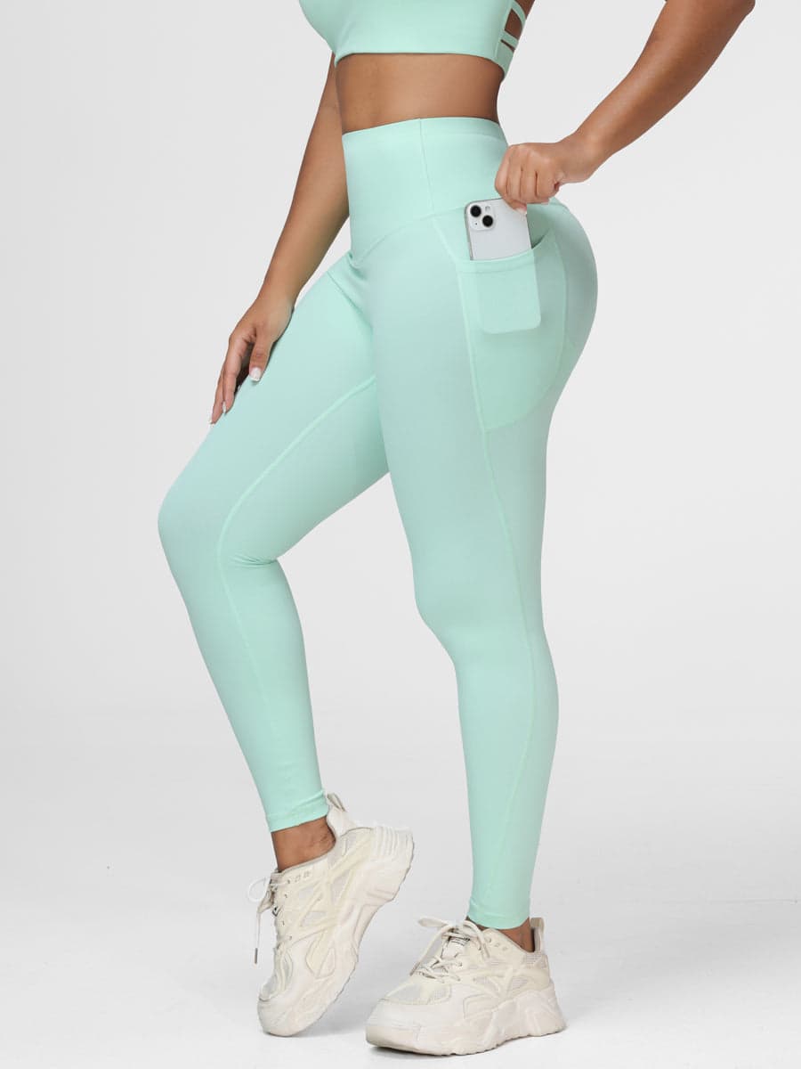 Flattering Gym Set with High-Support Bra and Booty-Lifting Leggings