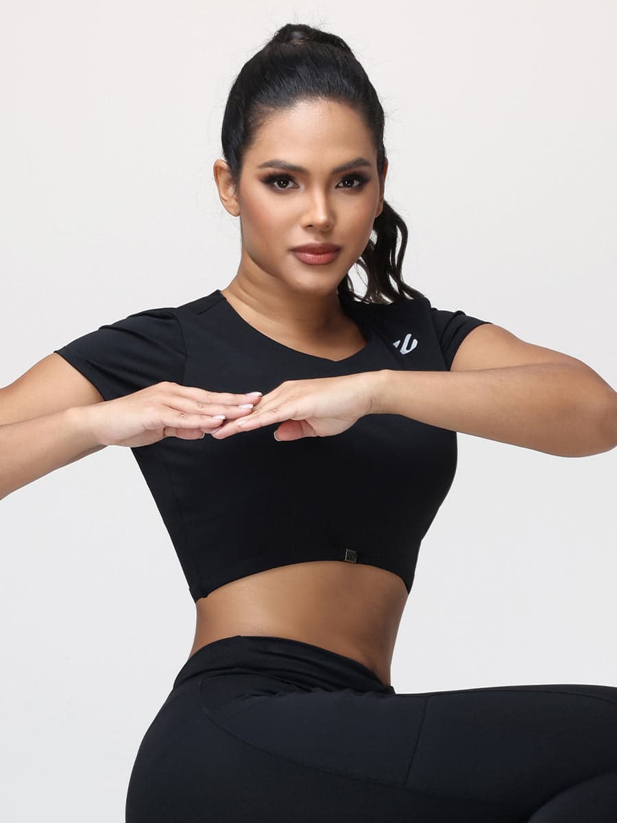 Women’s Open Back Cropped Workout Tank Top