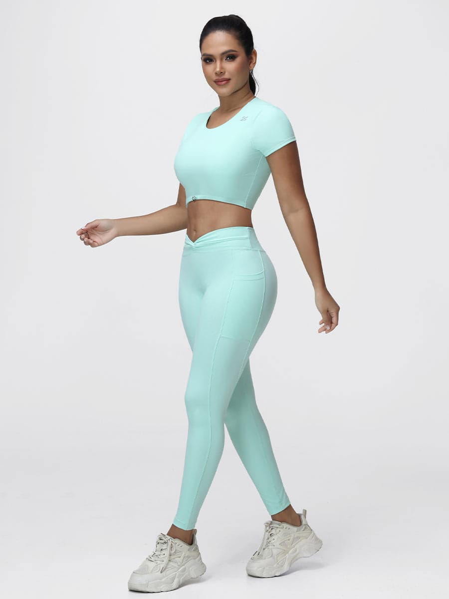 Women’s Open Back Workout Set with Twist Waist Leggings
