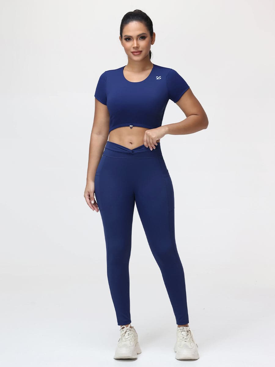 Women’s Open Back Workout Set with Twist Waist Leggings