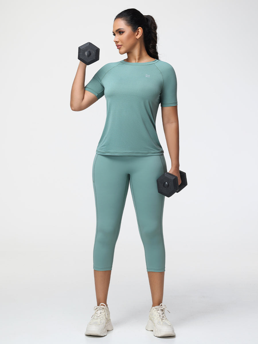 Active T-Shirt & 7/8 Butt-Lifting Leggings Set