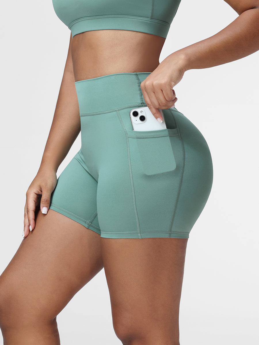 High-Rise Pockets Shorts
